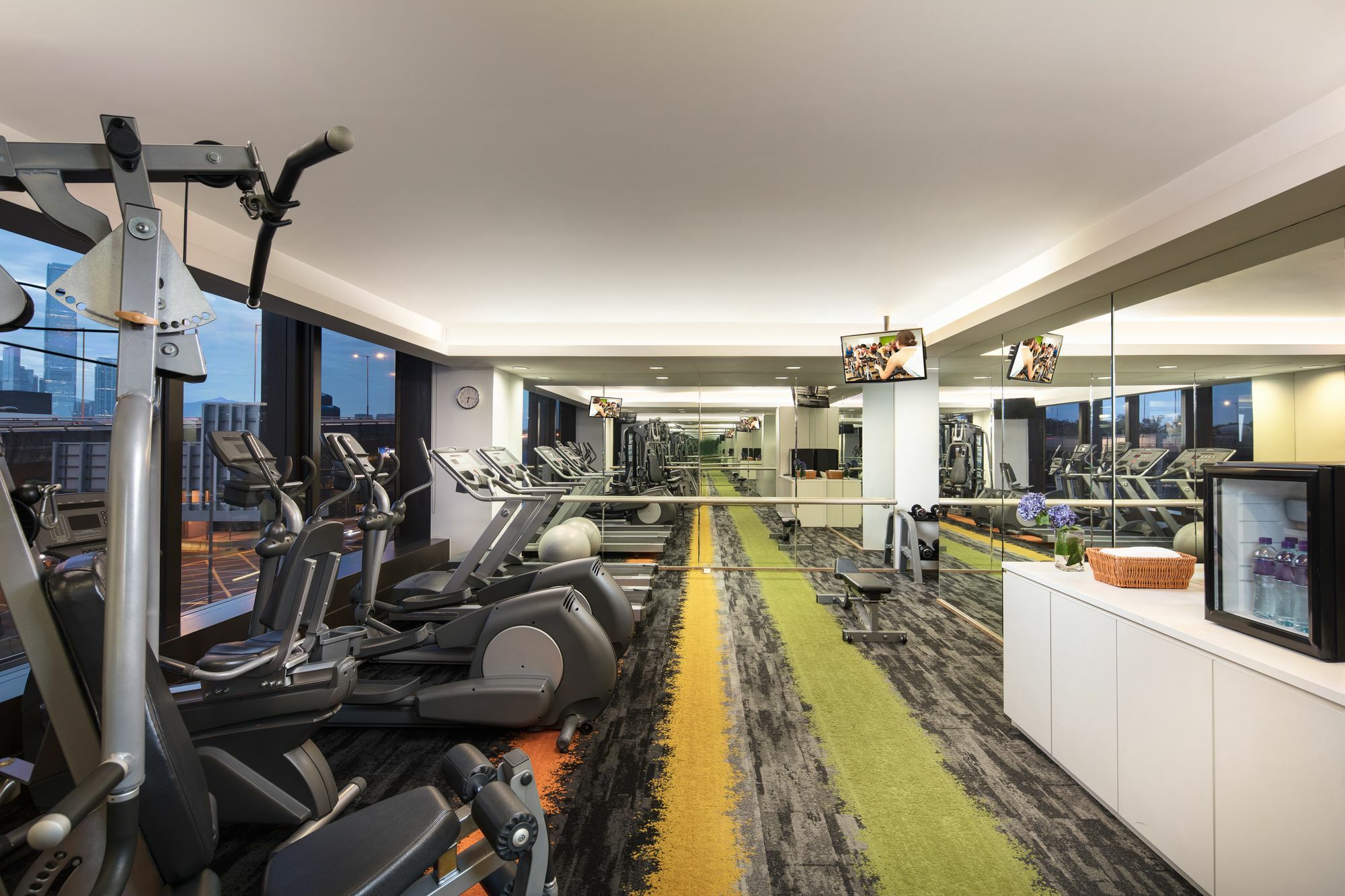 The Connaught Hotell Hongkong Eksteriør bilde